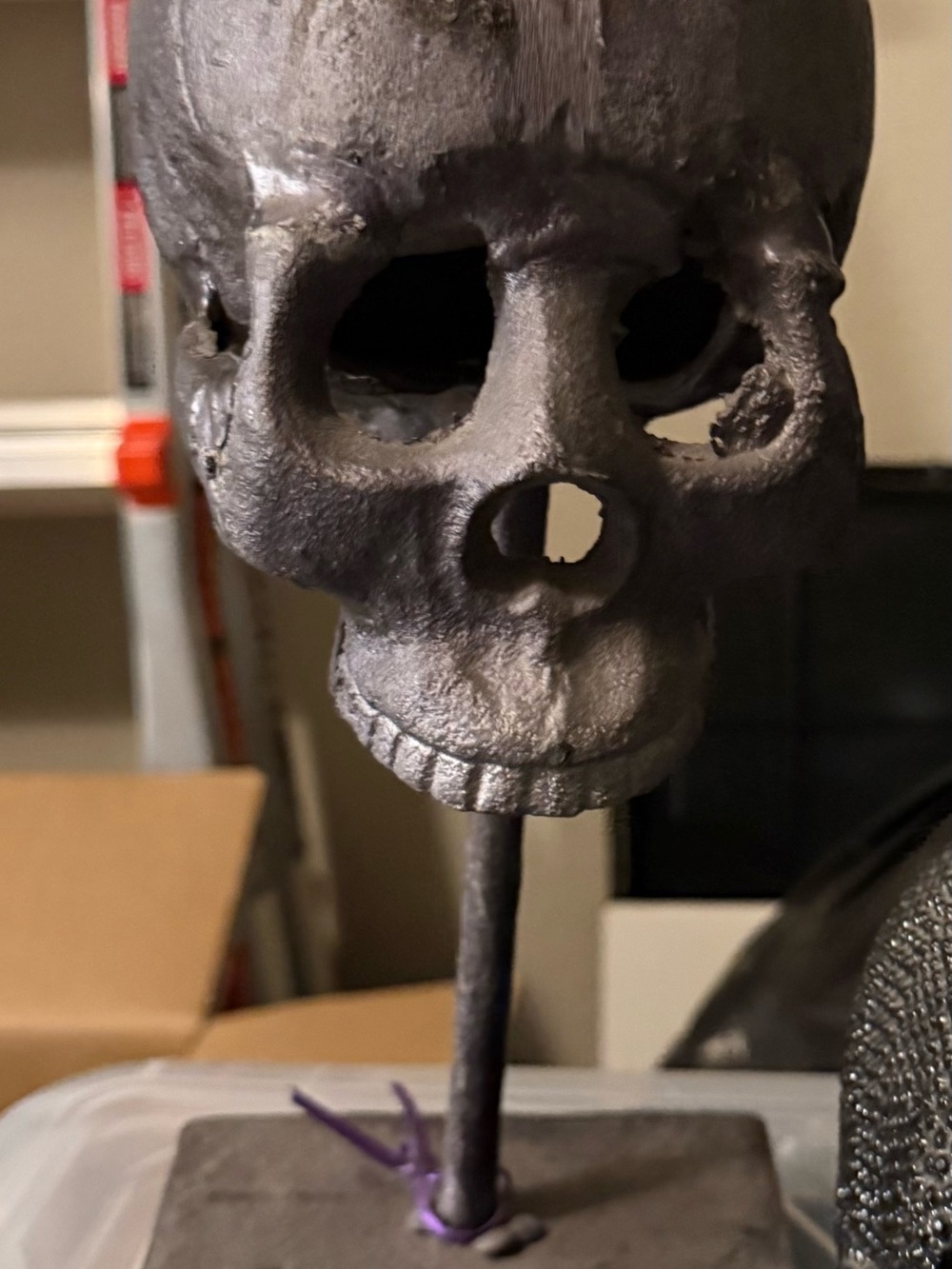 Decorative Metal Skull Sculpture - Black